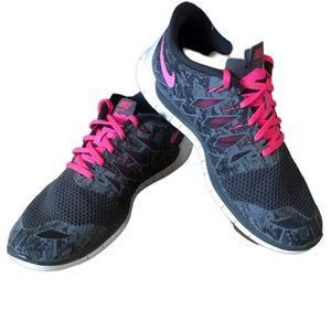 Nike Free 5.0 Print Anthracite Gray Hyper Pink Running 705347-061 Women Size 9